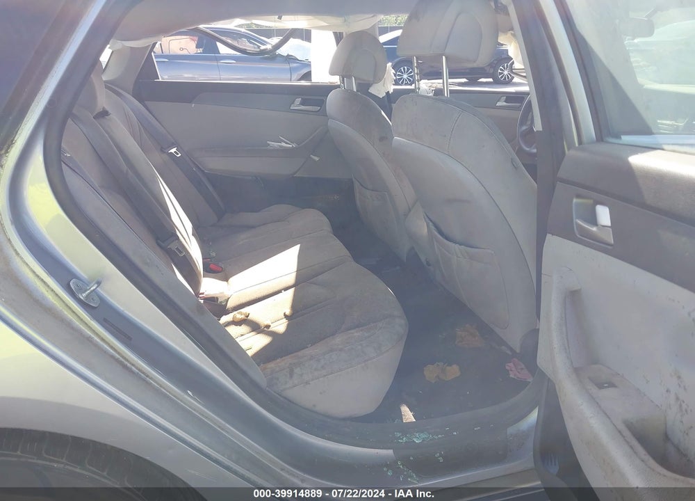 2015 HYUNDAI SONATA SE VIN: 5NPE24AF4FH147279
