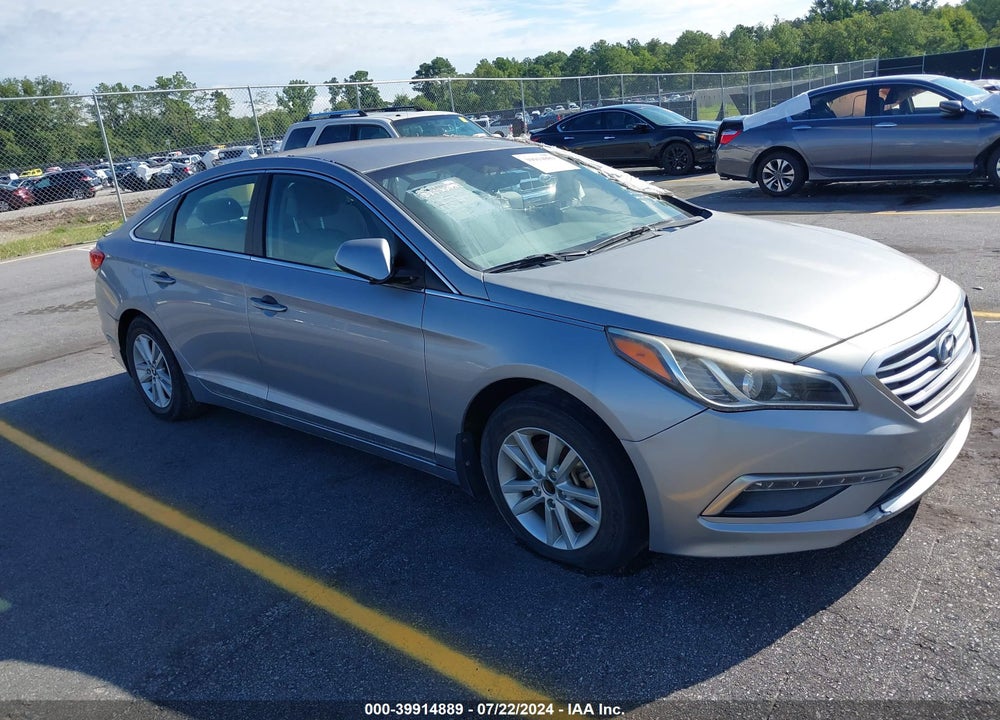 2015 HYUNDAI SONATA SE VIN: 5NPE24AF4FH147279