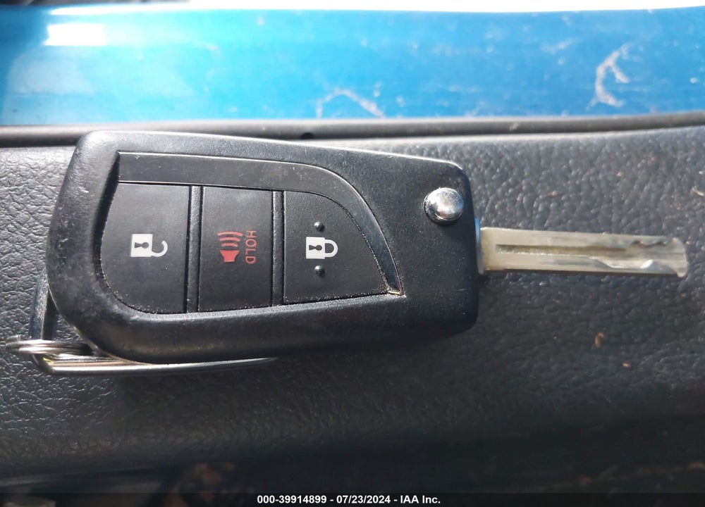 2018 TOYOTA COROLLA IM VIN: JTNKARJE9JJ555170