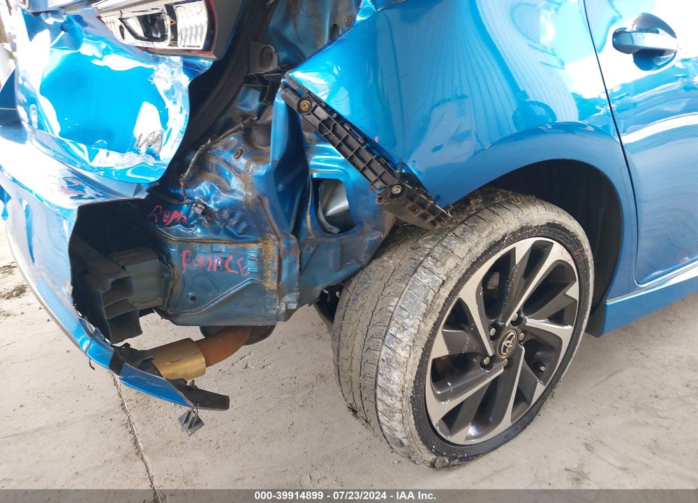 2018 TOYOTA COROLLA IM VIN: JTNKARJE9JJ555170