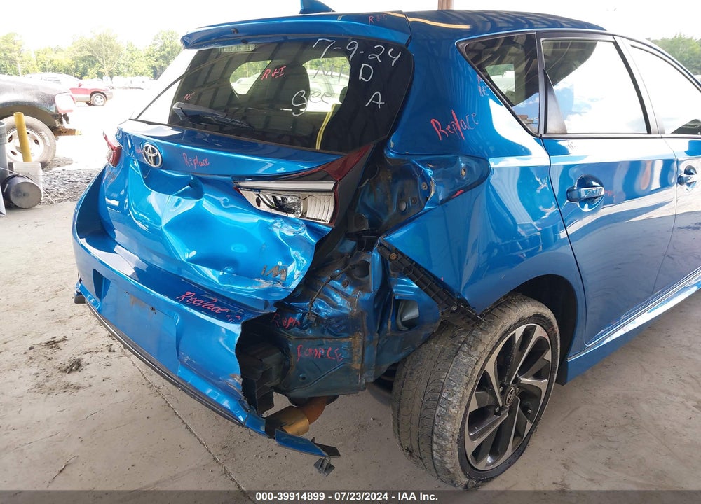 2018 TOYOTA COROLLA IM VIN: JTNKARJE9JJ555170
