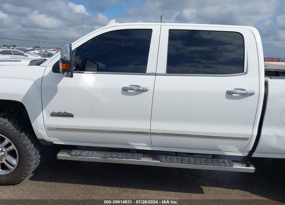 2015 CHEVROLET SILVERADO 2500HD HIGH COUNTRY VIN: 1GC1KXE85FF566814