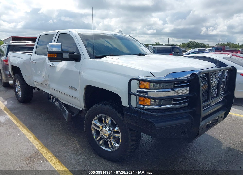 2015 CHEVROLET SILVERADO 2500HD HIGH COUNTRY VIN: 1GC1KXE85FF566814