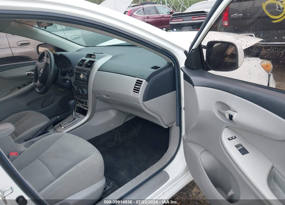 2012 TOYOTA COROLLA LE VIN: 2T1BU4EE5CC861435