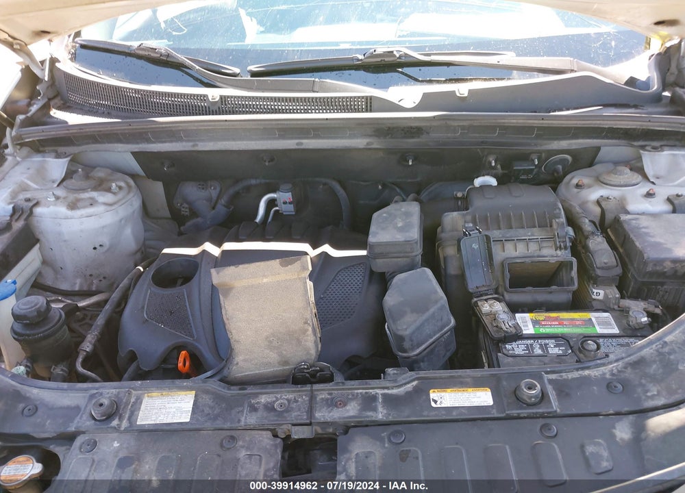 2013 KIA SORENTO LX VIN: 5XYKT4A60DG324401