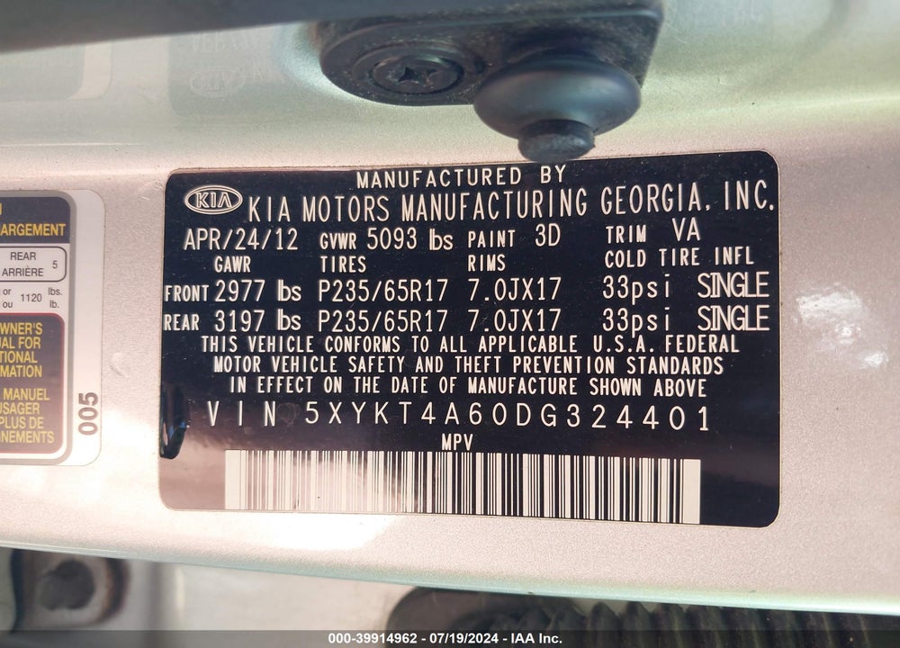 2013 KIA SORENTO LX VIN: 5XYKT4A60DG324401