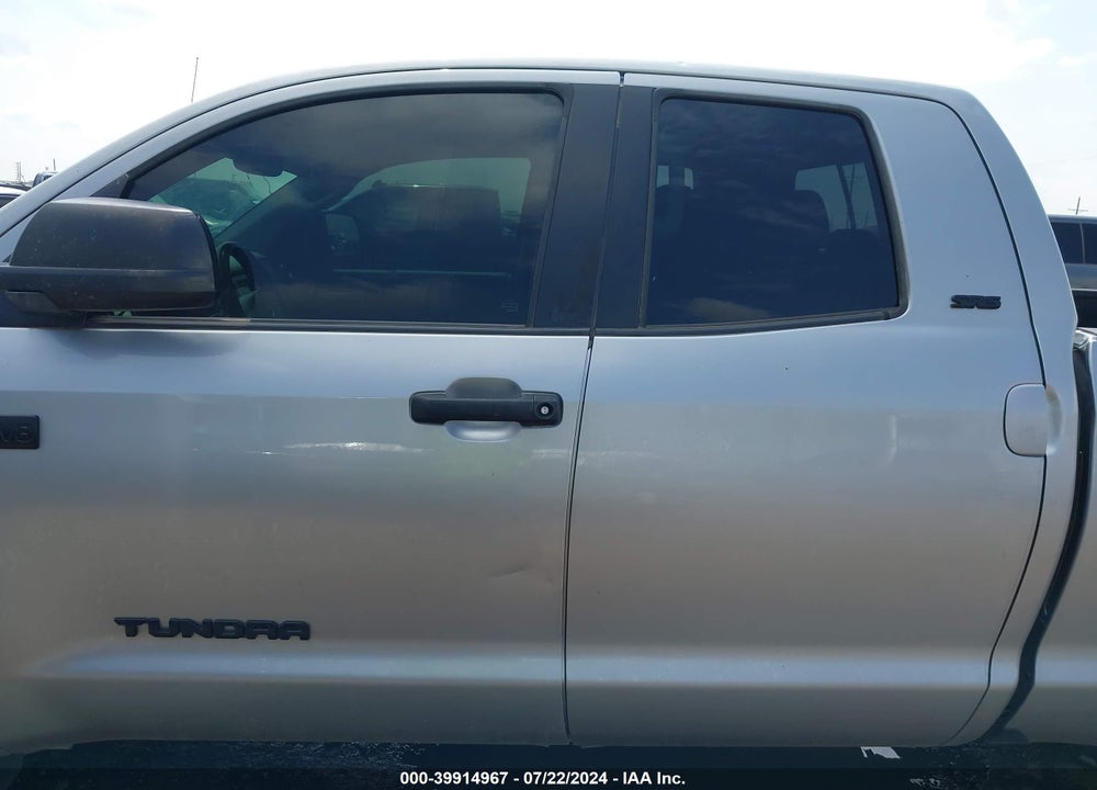2019 TOYOTA TUNDRA SR5 5.7L V8 VIN: 5TFUW5F16KX856975