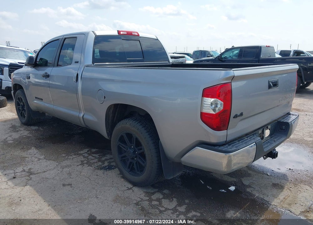 2019 TOYOTA TUNDRA SR5 5.7L V8 VIN: 5TFUW5F16KX856975