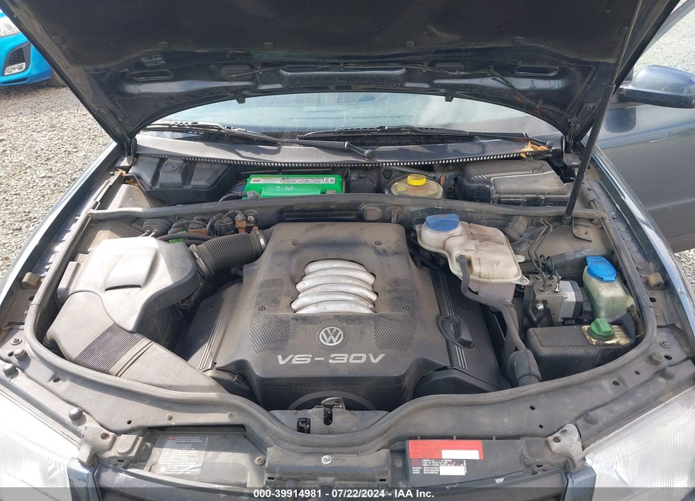 2000 VOLKSWAGEN PASSAT GLS V6 VIN: WVWMD23B6YP214069