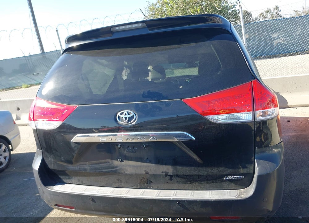 2012 TOYOTA SIENNA LIMITED V6 7 PASSENGER VIN: 5TDYK3DC0CS213891