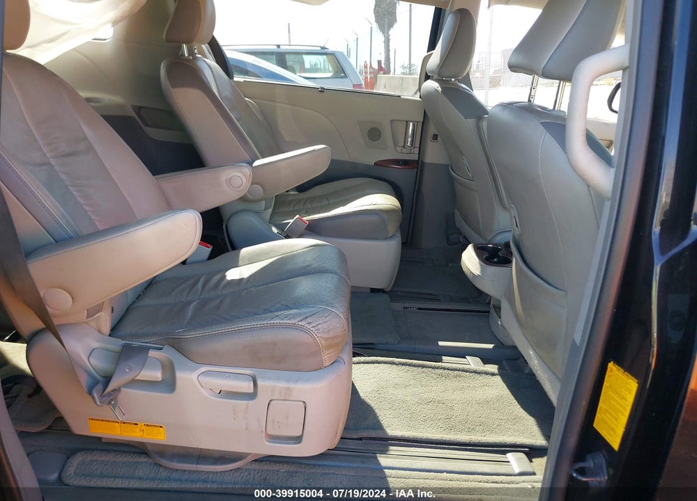 2012 TOYOTA SIENNA LIMITED V6 7 PASSENGER VIN: 5TDYK3DC0CS213891
