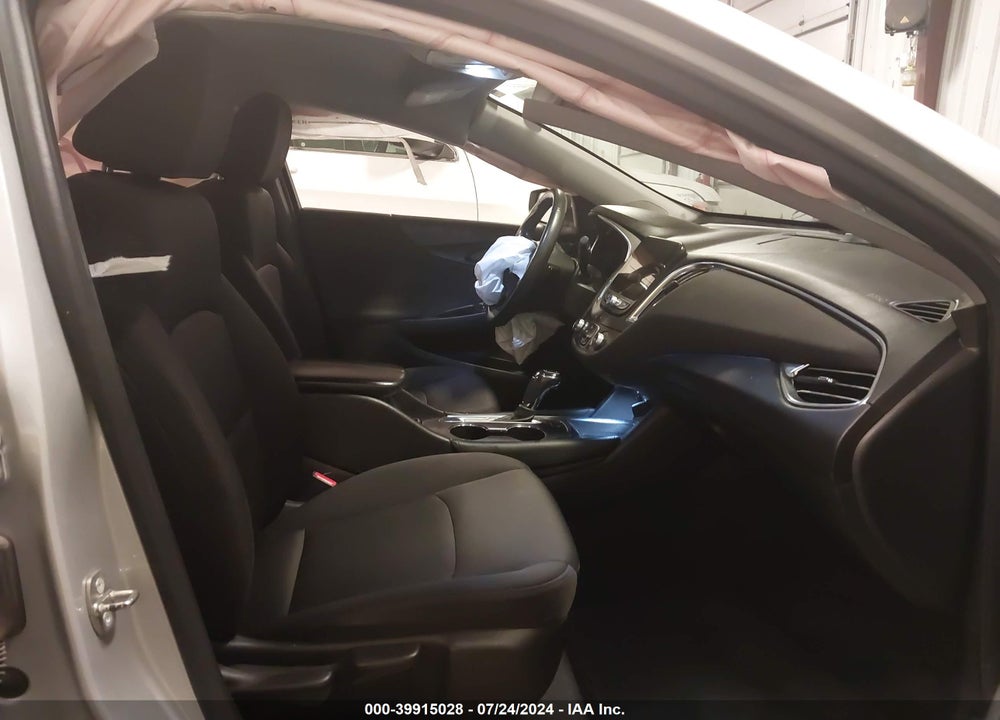 2018 CHEVROLET MALIBU LT VIN: 1G1ZD5ST7JF211459