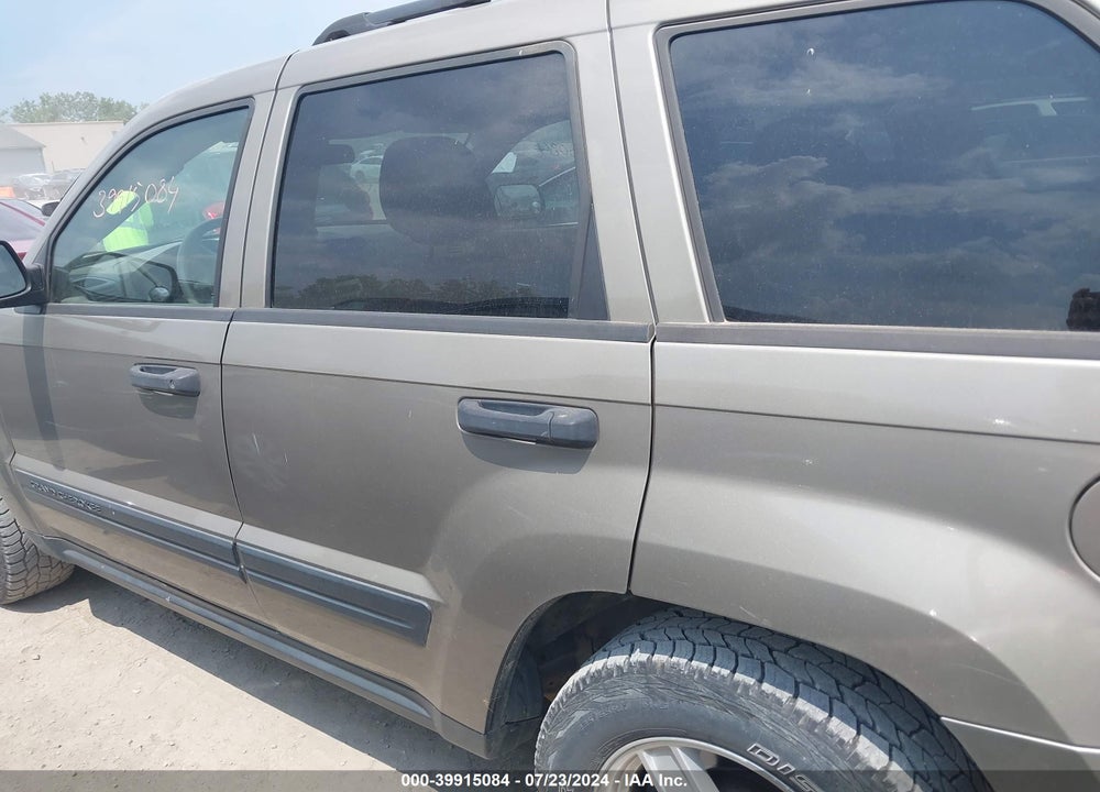 2005 JEEP GRAND CHEROKEE LAREDO VIN: 1J4GR48K85C718154
