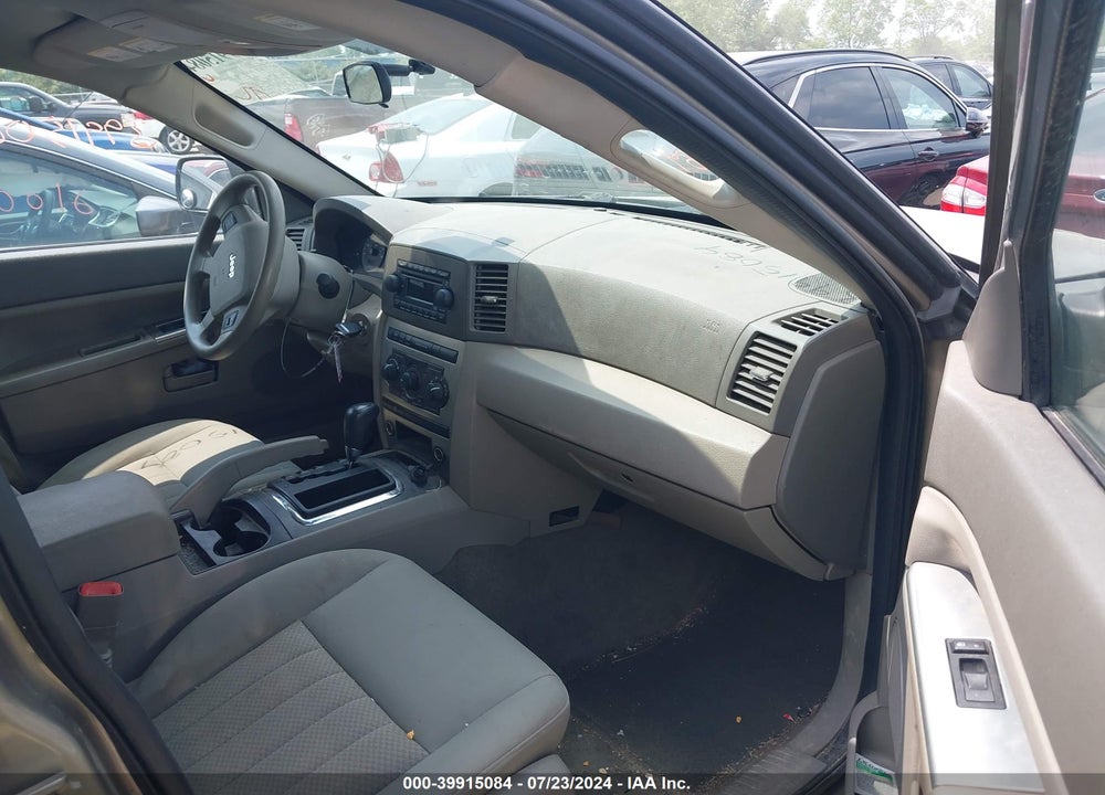 2005 JEEP GRAND CHEROKEE LAREDO VIN: 1J4GR48K85C718154