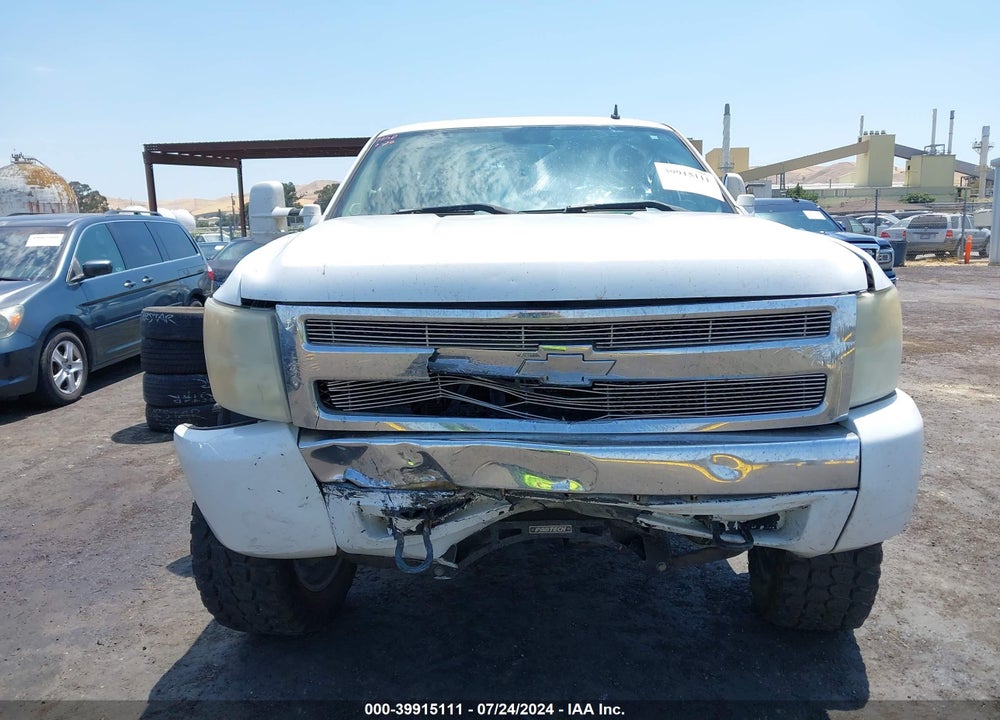 2007 CHEVROLET SILVERADO 1500 LT1 VIN: 2GCEK13M271680602