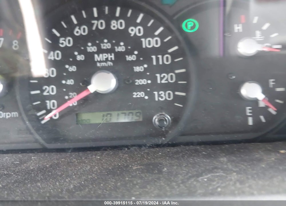 2004 KIA SORENTO EX/LX VIN: KNDJC733645295222