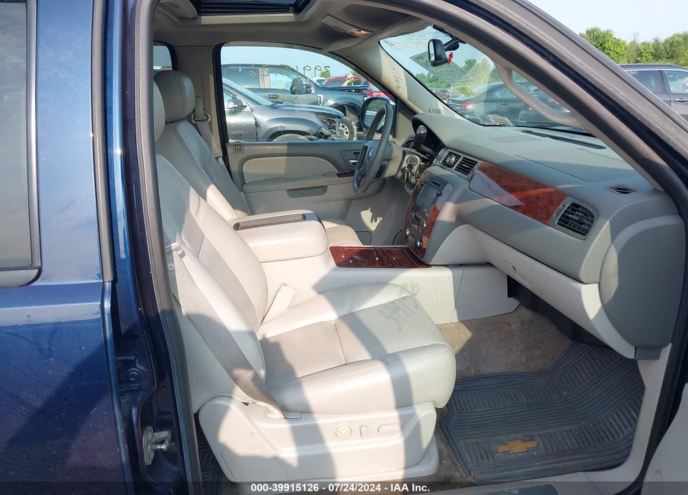 2012 CHEVROLET AVALANCHE 1500 LTZ VIN: 3GNTKGE77CG187220