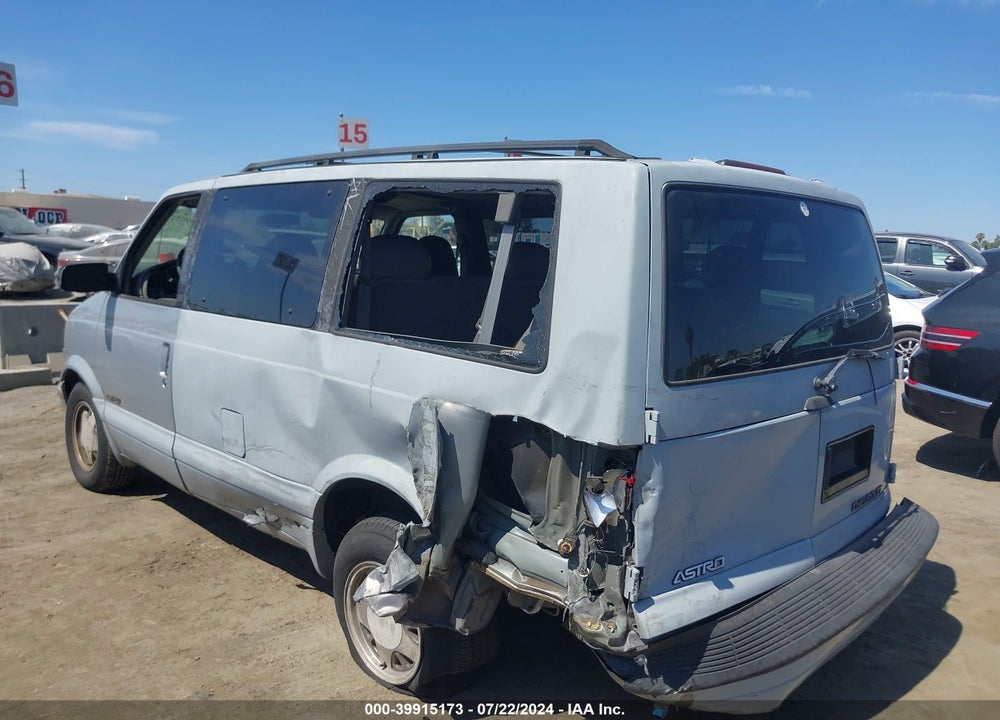 2000 CHEVROLET ASTRO VIN: 1GNDM19W9YB117294