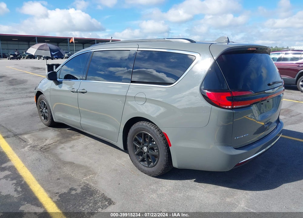 2022 CHRYSLER PACIFICA TOURING L VIN: 2C4RC1BG8NR170960