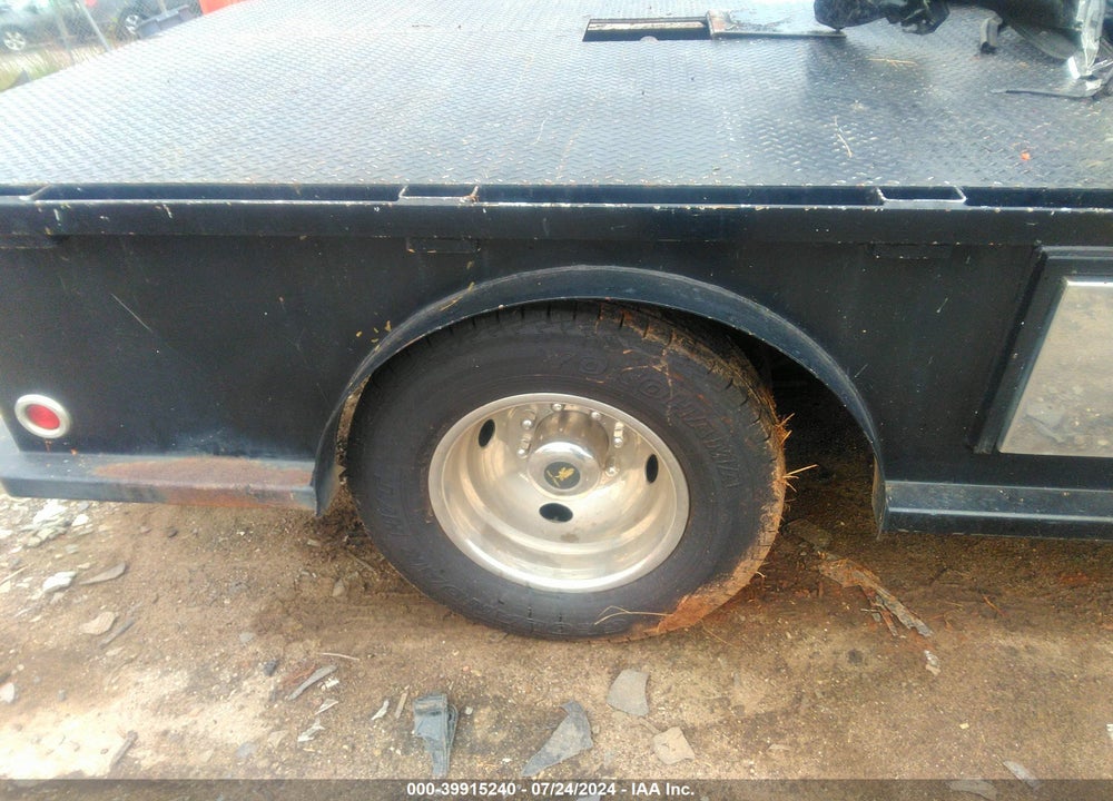 2009 FORD F-350 CHASSIS LARIAT/XL/XLT VIN: 1FDWX37Y09EA69785