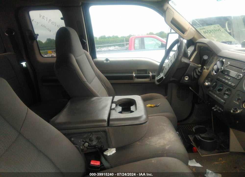 2009 FORD F-350 CHASSIS LARIAT/XL/XLT VIN: 1FDWX37Y09EA69785