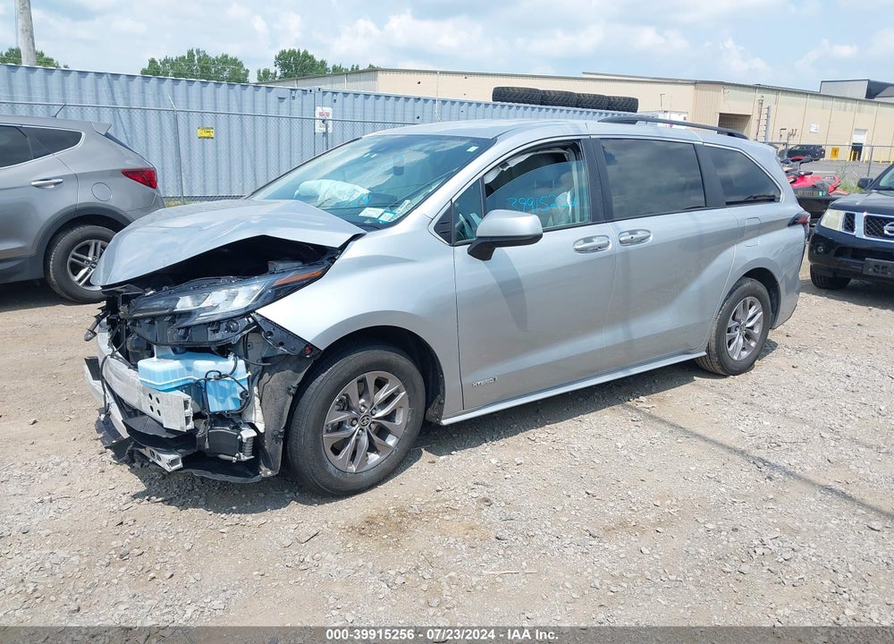 2021 TOYOTA SIENNA LE VIN: 5TDKRKEC9MS068586