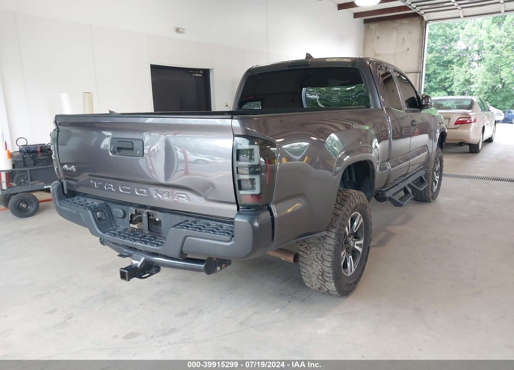 2019 TOYOTA TACOMA SR VIN: 5TFSX5EN9KX067549