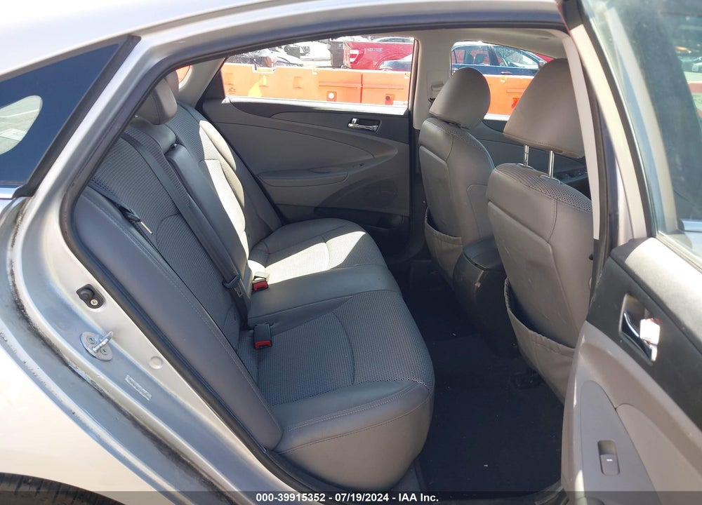 2011 HYUNDAI SONATA SE VIN: 5NPEC4AC7BH067584