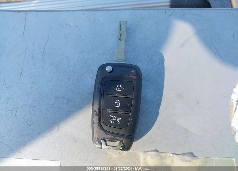 2020 HYUNDAI VENUE SEL VIN: KMHRC8A30LU022529
