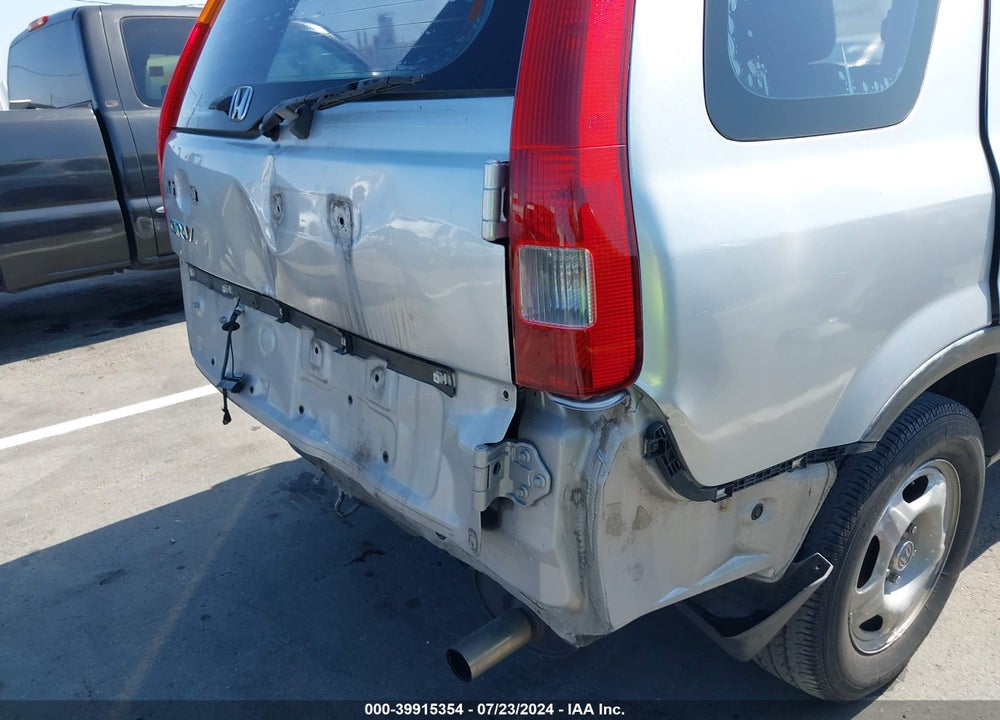 2002 HONDA CR-V LX VIN: JHLRD68462C003107