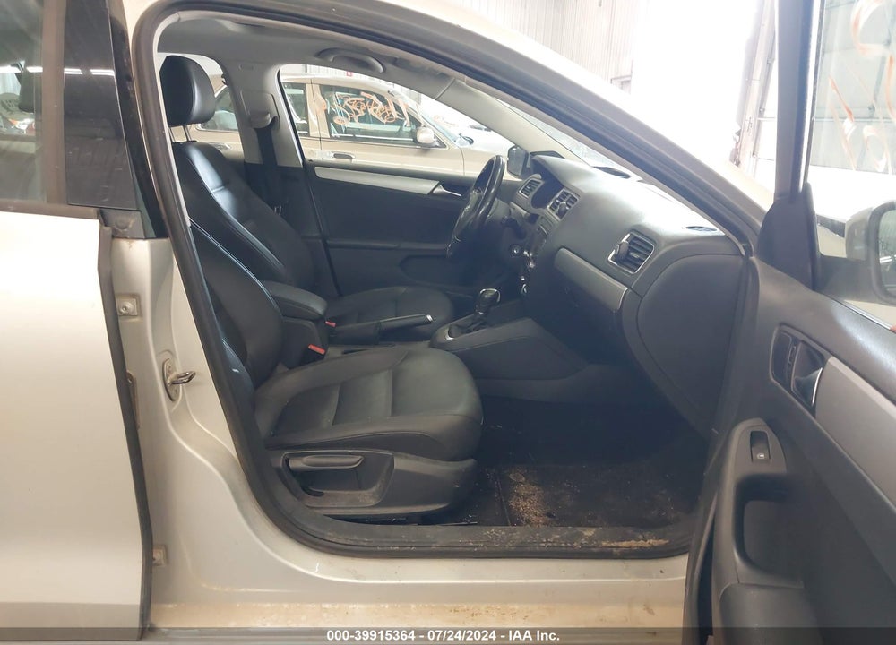 2012 VOLKSWAGEN JETTA 2.0L TDI VIN: 3VWLL7AJ1CM319796