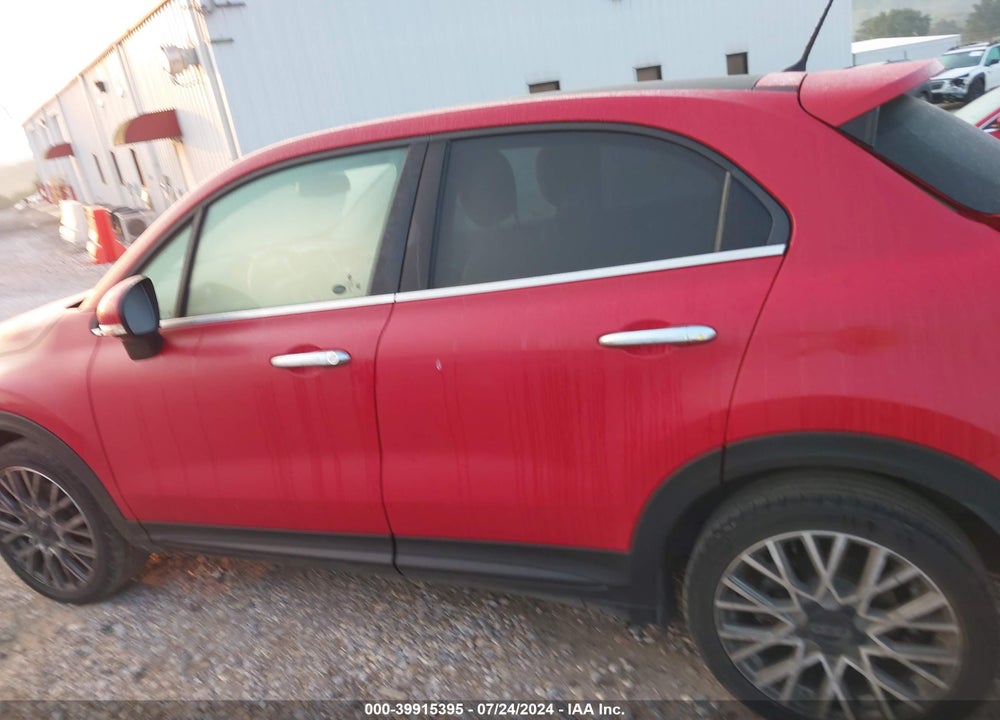 2018 FIAT 500X LOUNGE FWD VIN: ZFBCFXDB7JP652741