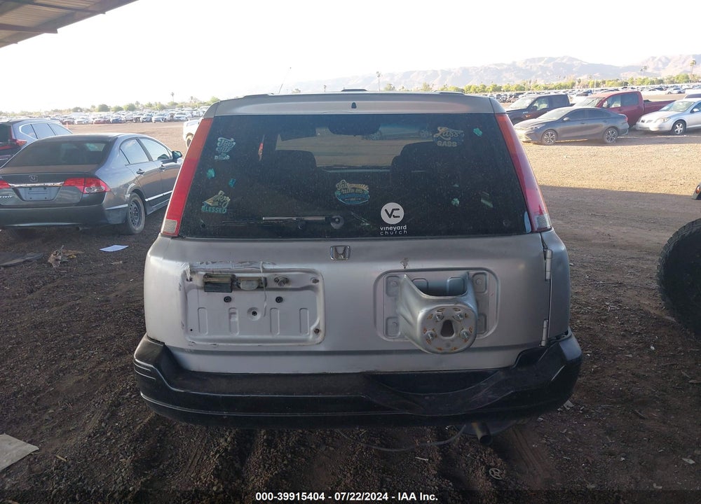 1998 HONDA CR-V LX VIN: JHLRD2846WC018513