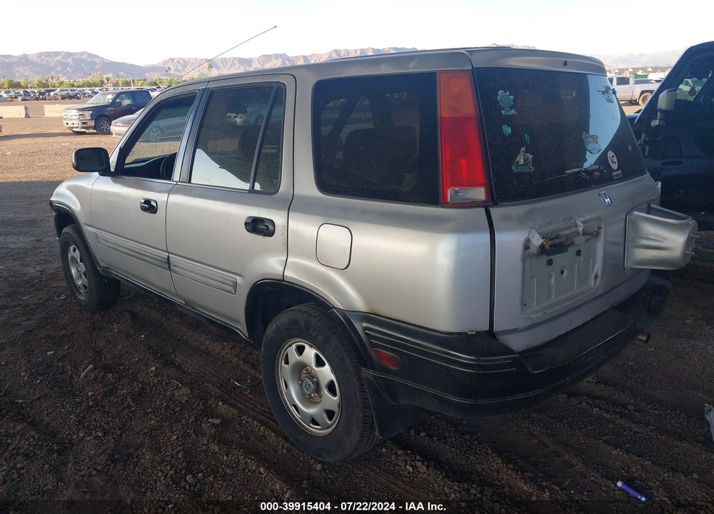 1998 HONDA CR-V LX VIN: JHLRD2846WC018513