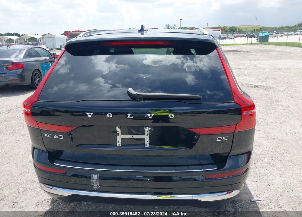2023 VOLVO XC60 B5 PLUS BRIGHT THEME VIN: YV4L12DN4P1218715