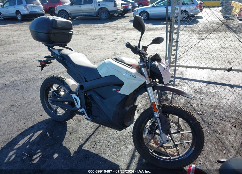 2015 ZERO MOTORCYCLES INC DS 9.4 VIN: 538SD8Z25FCB05151