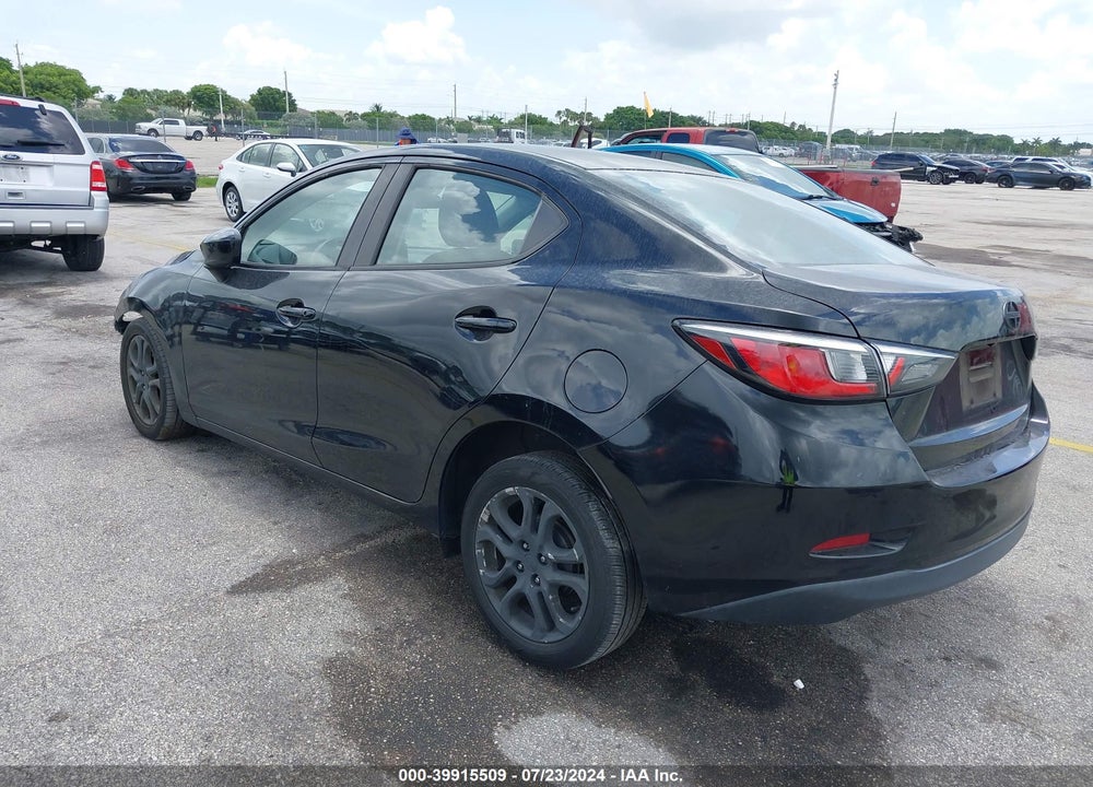 2016 SCION IA VIN: 3MYDLBZV8GY124439