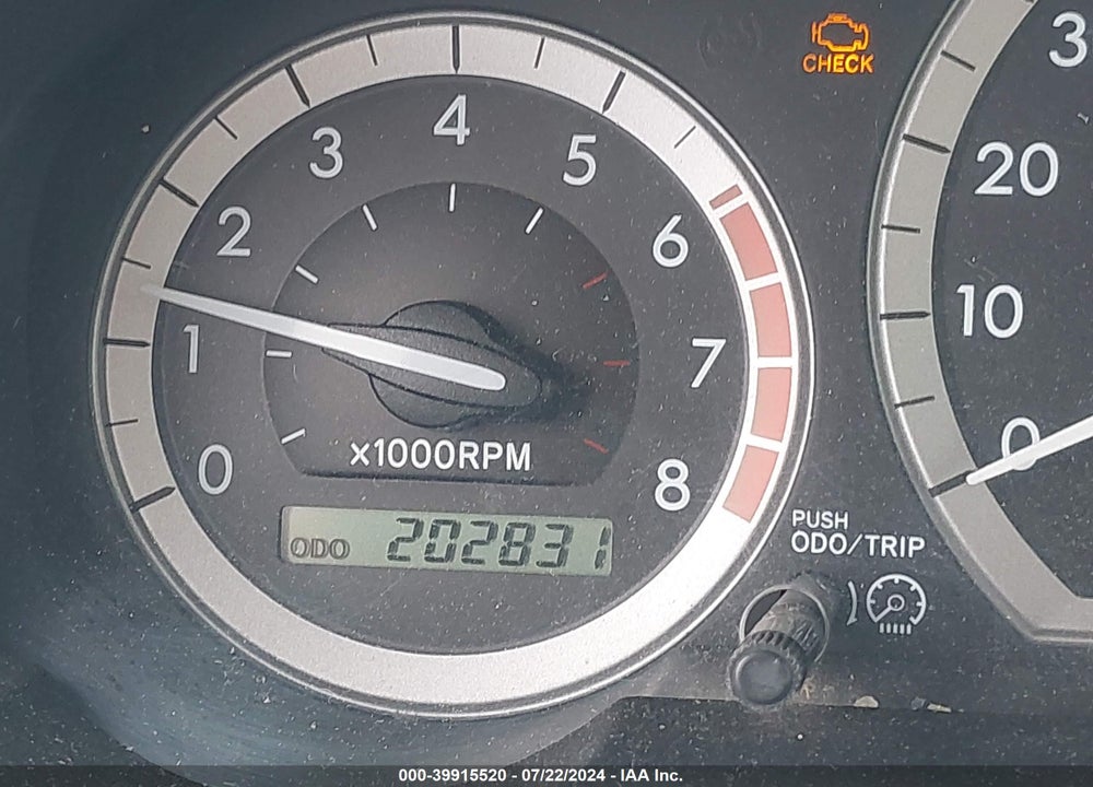 2005 TOYOTA SIENNA XLE VIN: 5TDZA22C85S277085