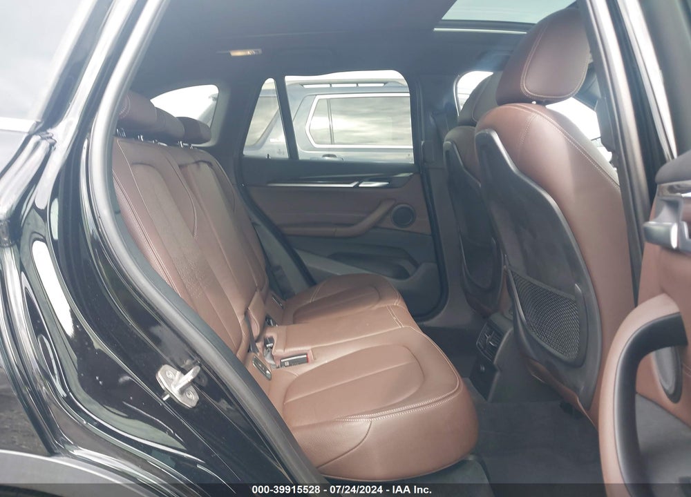2016 BMW X1 VIN: WBXHT3Z35G4A50717