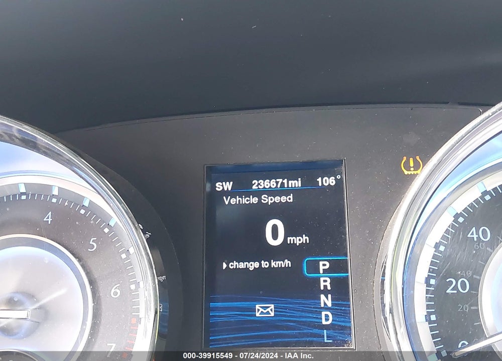 2014 CHRYSLER 300 VIN: 2C3CCAAG1EH235276