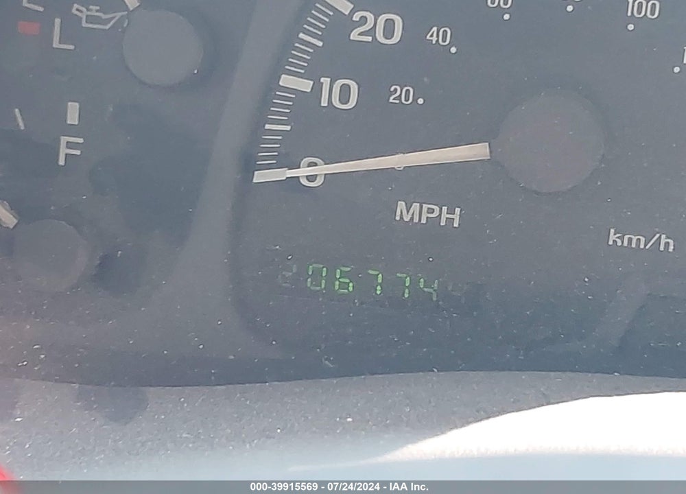 1999 LINCOLN NAVIGATOR VIN: 5LMPU28A2XLJ25143