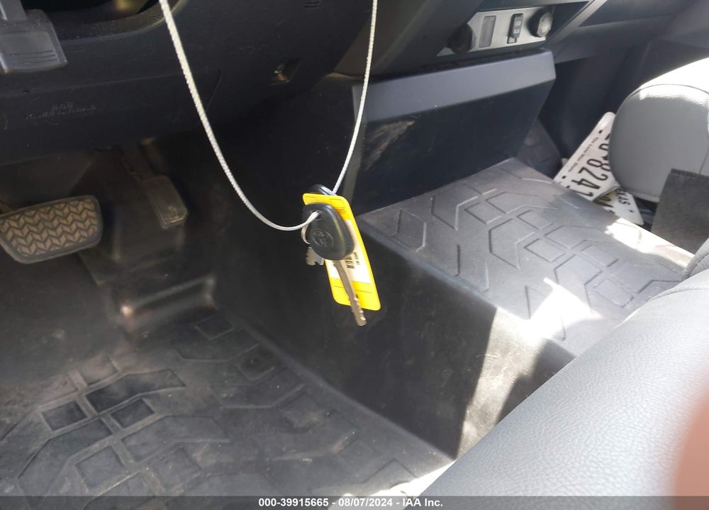 2019 TOYOTA TUNDRA SR 4.6L V8 VIN: 5TFUM5F13KX082125