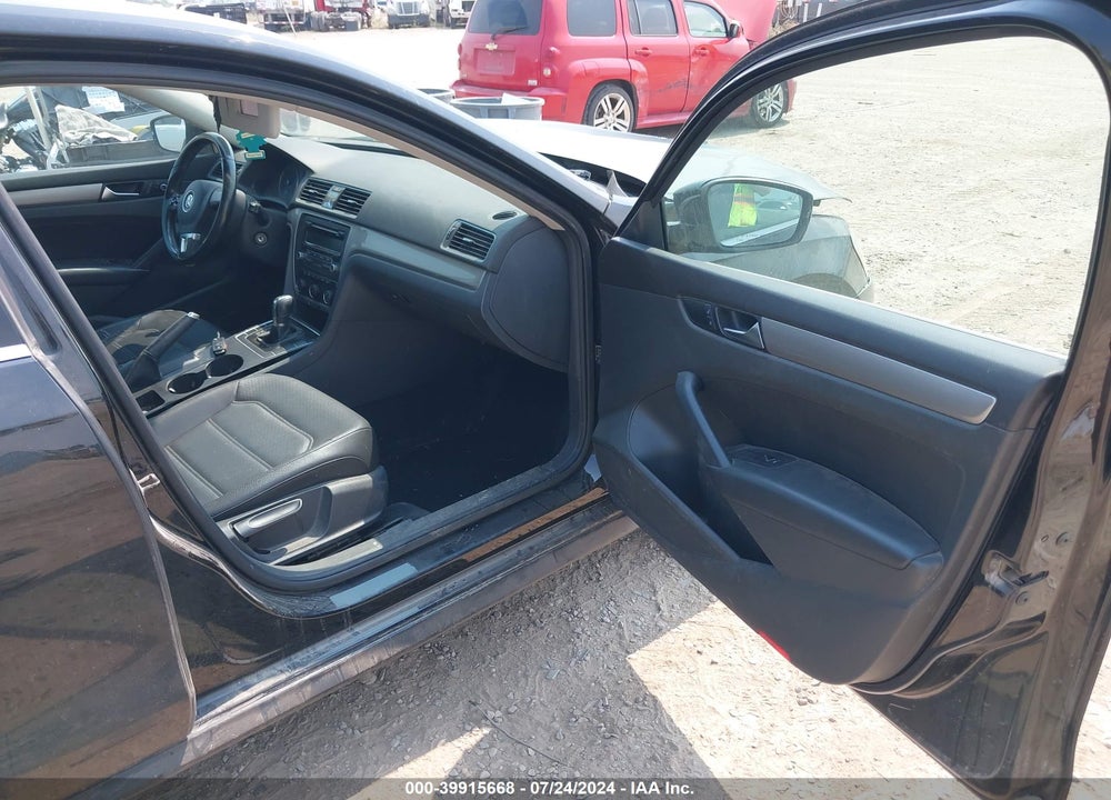 2014 VOLKSWAGEN PASSAT 1.8T WOLFSBURG EDITION VIN: 1VWAT7A39EC038519