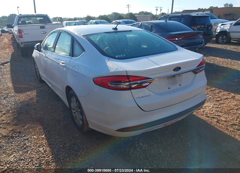 2018 FORD FUSION S VIN: 3FA6P0G73JR273286