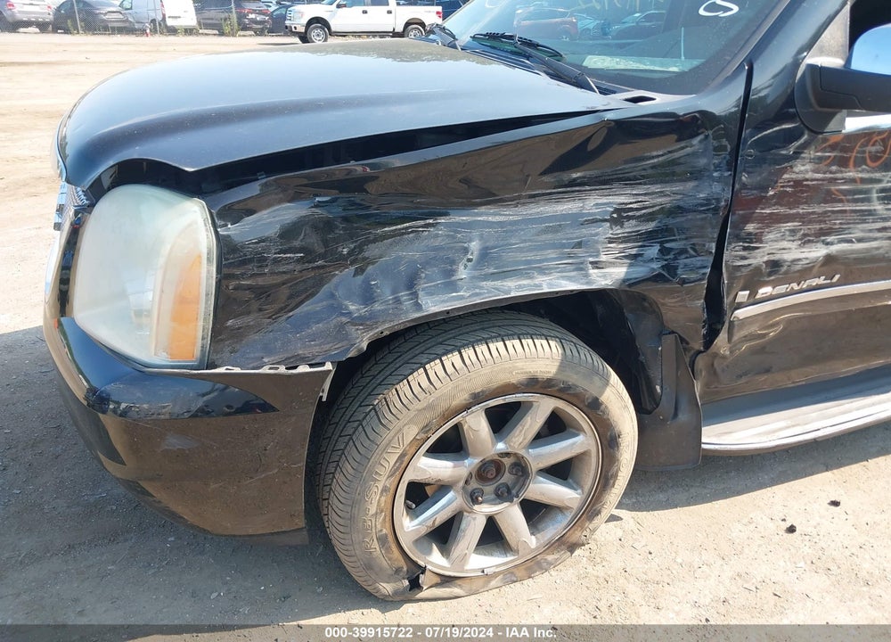 2009 GMC YUKON XL 1500 DENALI VIN: 1GKFK06269R283529