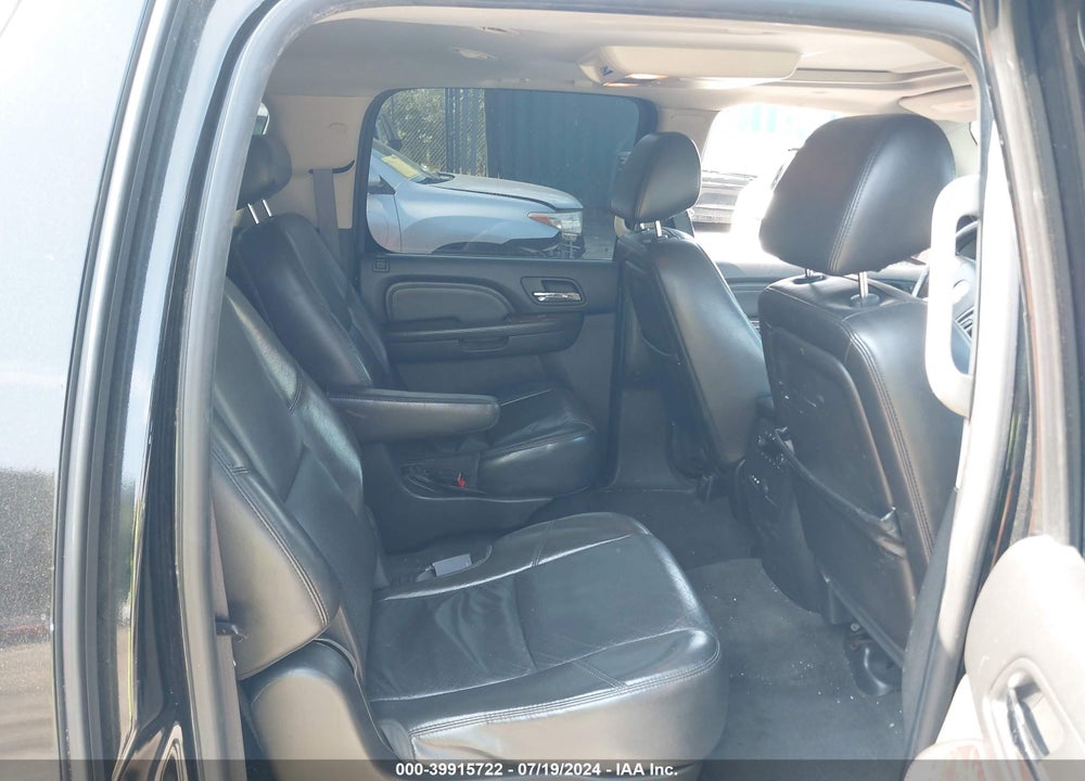 2009 GMC YUKON XL 1500 DENALI VIN: 1GKFK06269R283529