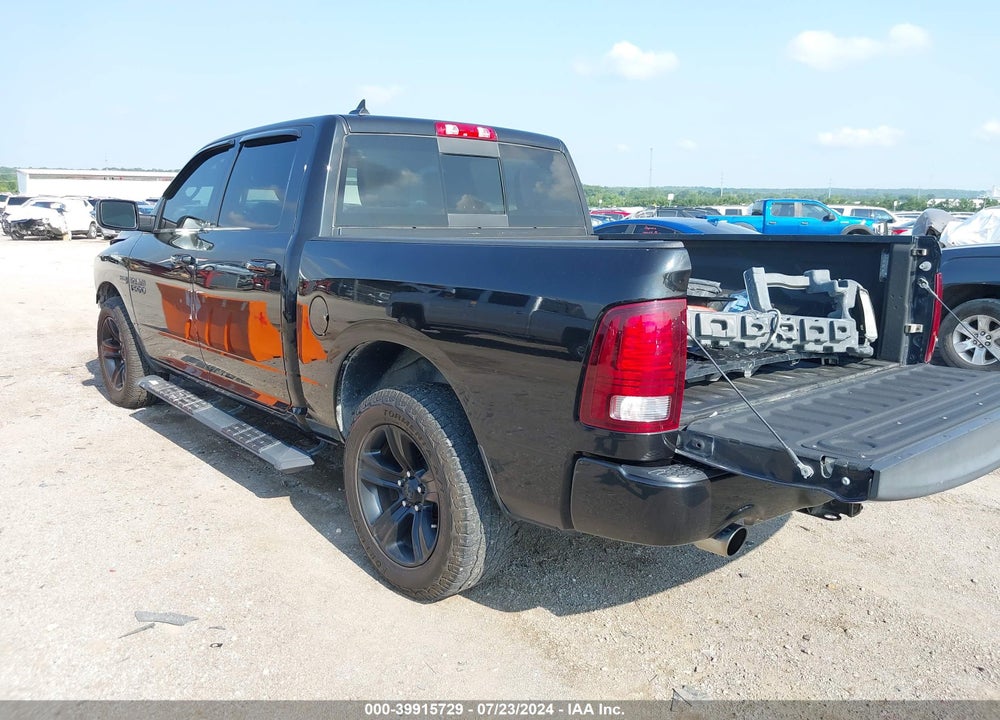 2017 RAM 1500 NIGHT 4X4 5'7 BOX VIN: 1C6RR7MT1HS632345