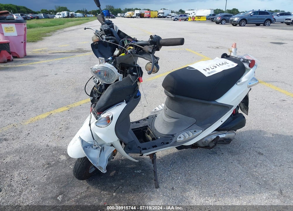2014 GENUINE SCOOTER CO. BUDDY 125 VIN: RFVPAC20XE1016224