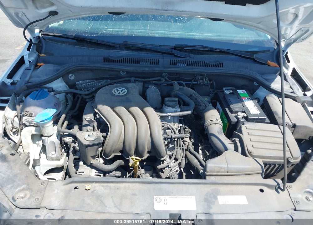 2015 VOLKSWAGEN JETTA 2.0L S VIN: 3VW2K7AJ9FM217844