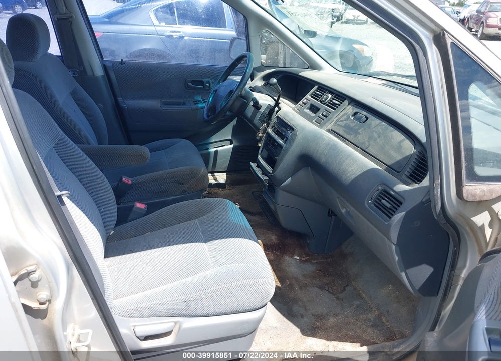 1996 ISUZU OASIS S VIN: JR2RJ1867TC003784
